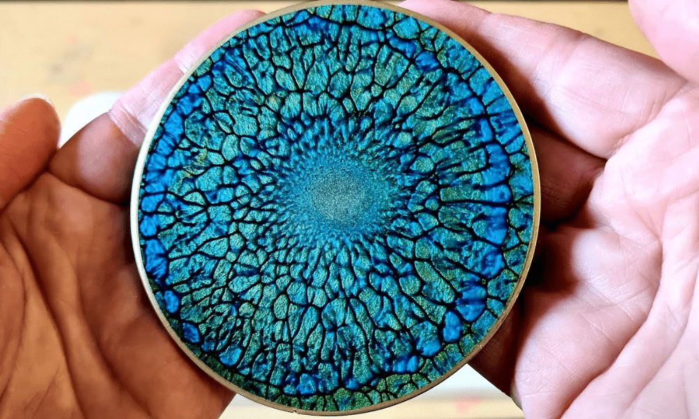 Resin onderzetters met drakenschubben effect maken - itsOkay